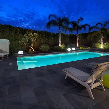 Villa Chicco Di Sale - Exclusive Pool