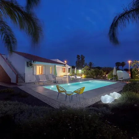 Chicco Di Sale - Exclusive Pool Villa
