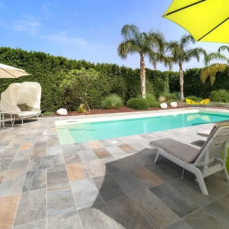Chicco Di Sale - Exclusive Pool Villa *