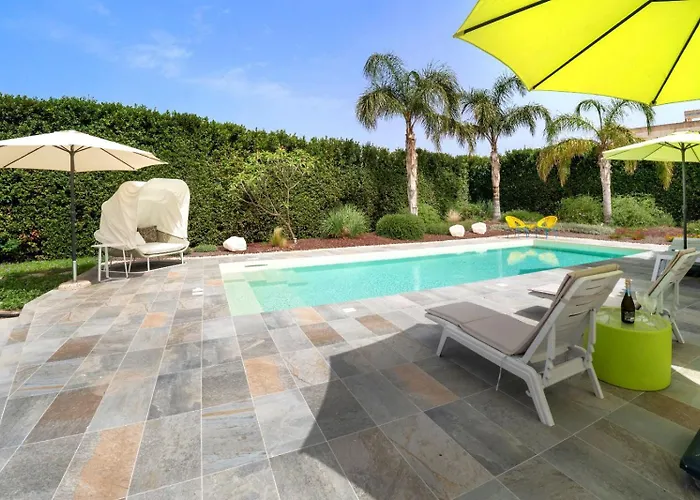 Chicco Di Sale - Exclusive Pool Villa *